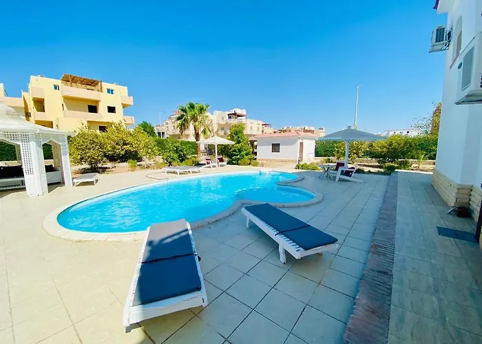Villa , Mubarak 6, Close To Magawish Hurghada